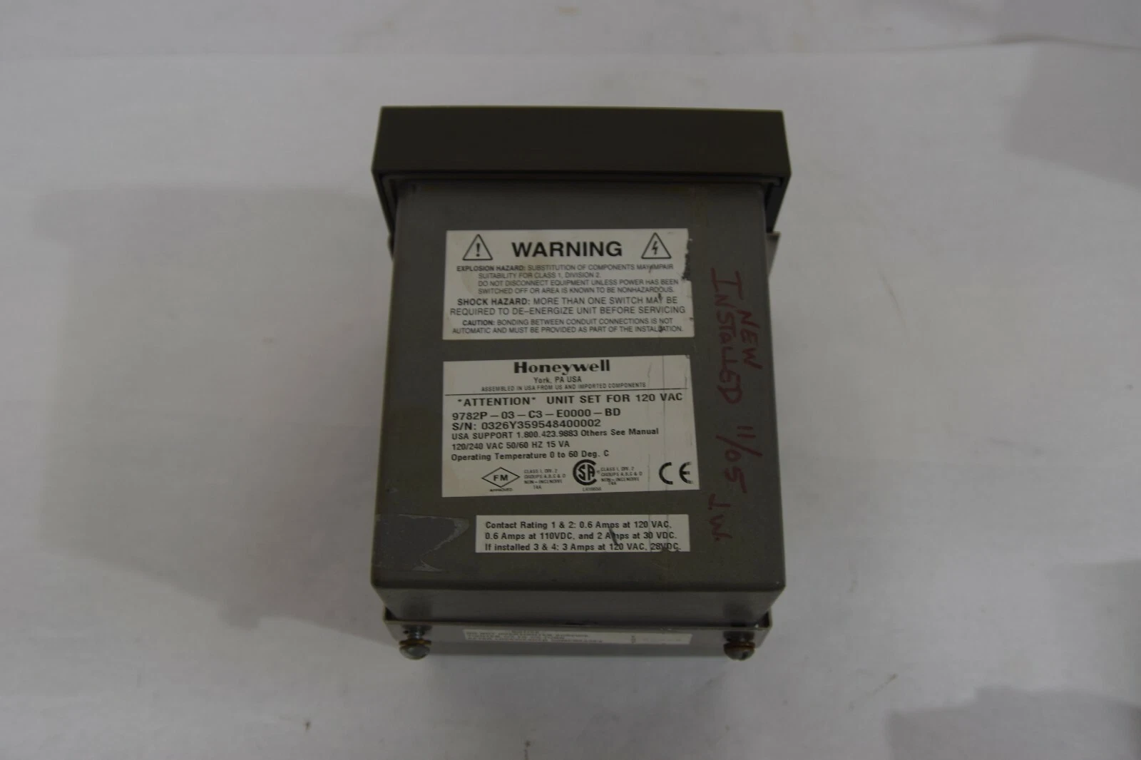 Used HONEYWELL 9782P-03-C3-E0000-BD pH ANALYZER 51309430-001 079132d/c 079114e/j