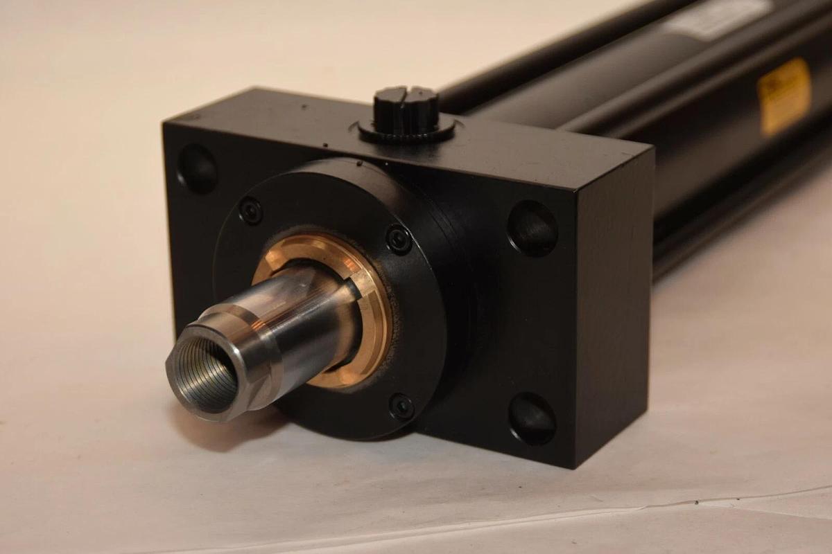 (NEW) PARKER HMI  50CJJHMIRBS33MC 330.0M 1100 210 Bar USA Pneumatic Cylinder