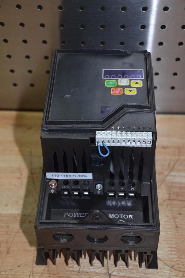 Used BALDOR DRIVES VS1MX21-2 1HP 0-240V