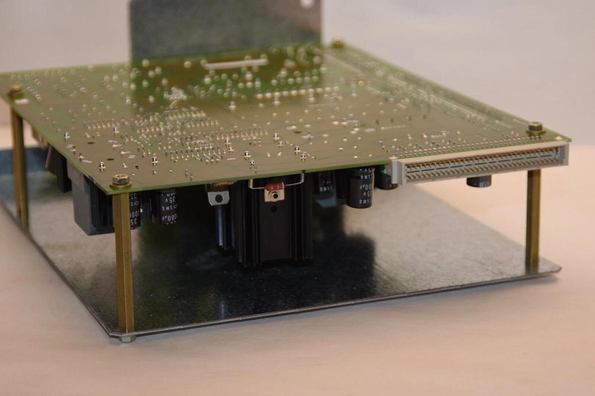 MERLIN GERIN MGE / ALEZ_US 6739904 PC Board