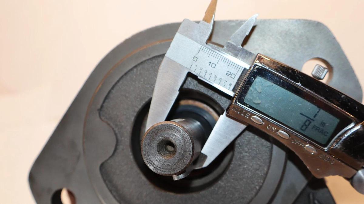 Parker Hydraulics Pump 3339111215 (NOS)