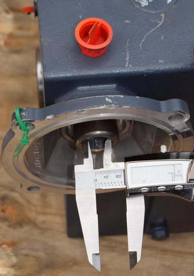 Hub City URL Gear Box Speed Reducer 0230-32645 3806 200/1 UR-L 143TC 1.938 (NOS)