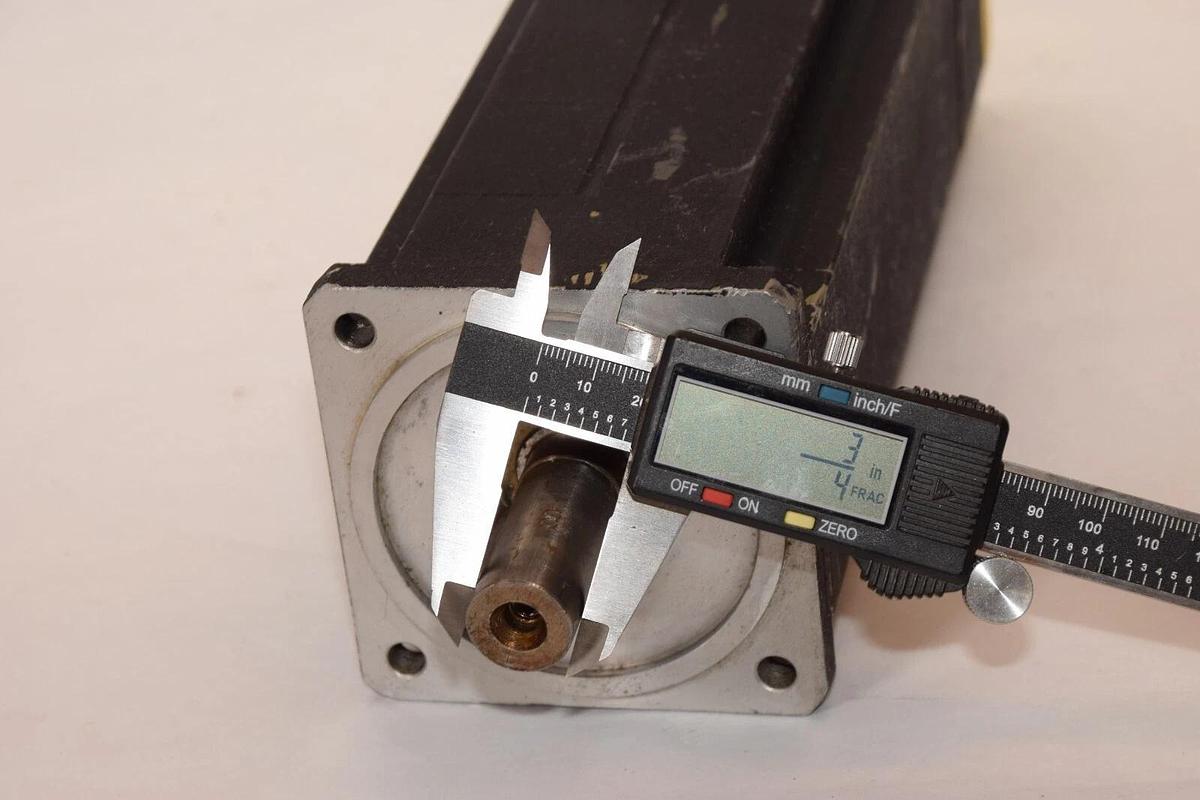 Used BALDOR BSM80B-375CA 4000rpm 300V Class F AC Servo Motor