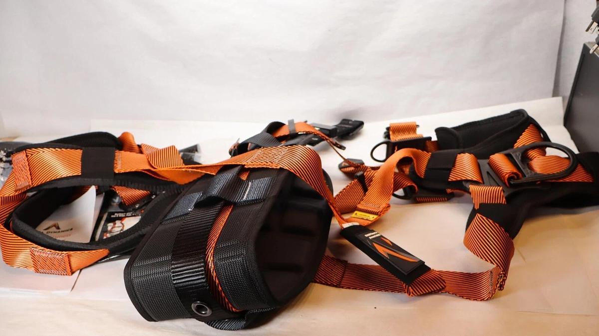 (NEW) MALTA DYNAMICS / WARTHOG B2202 Full Body Harness Size L-XL