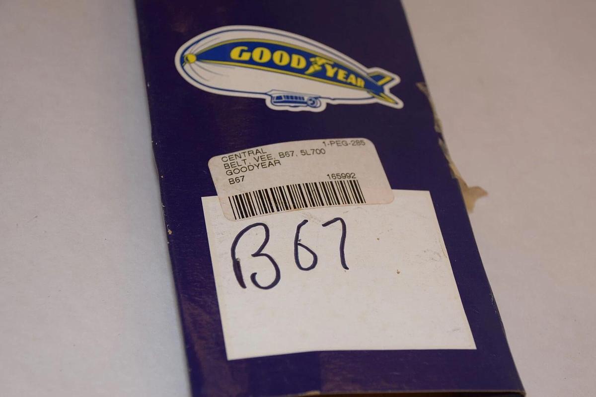 GOODYEAR Belt V-Belt BX67 5L700 Hy-T Plus Matchmaker BX-67 (NEW)