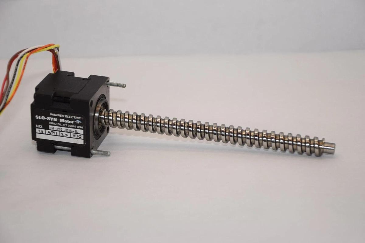 Used WARNER ELECTRIC SM-200-0015-BJ 1.5A 3.75Vdc Slo-Syn Stepper Motor
