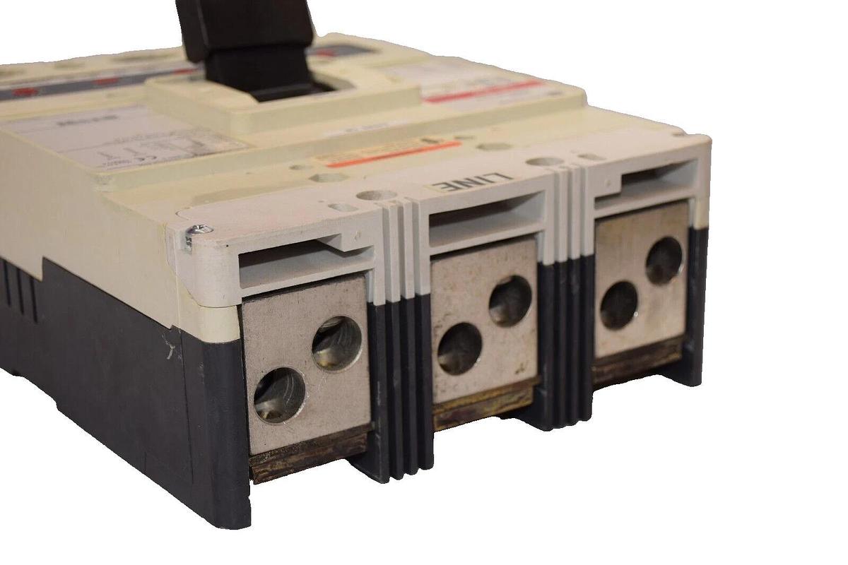 Used Cutler Hammer Breaker LD3500 LD35k 500 Amp 500A 6613C98G02 3pole 600vac  *read*