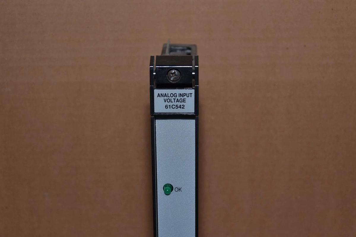 Used RELIANCE ELECTRIC 57459-H 61C542 ANALOG INPUT VOLTAGE