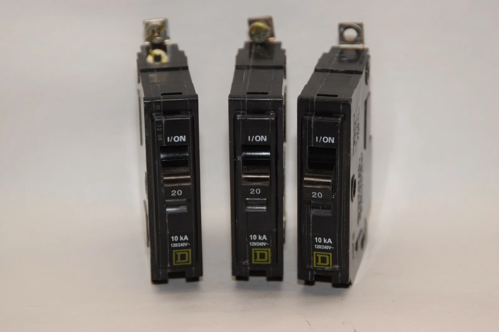 (NEW - Lot of 3) SQUARE D Q0B QOB Issue No. AD-6791 20A 20 Amp A Breaker