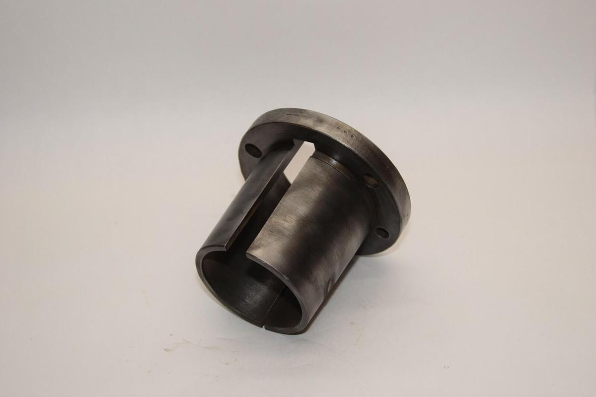 (NEW) BROWNING Q2 x 2-3/8 Q2 2-3/8 2-3/8" Split Taper Bushing
