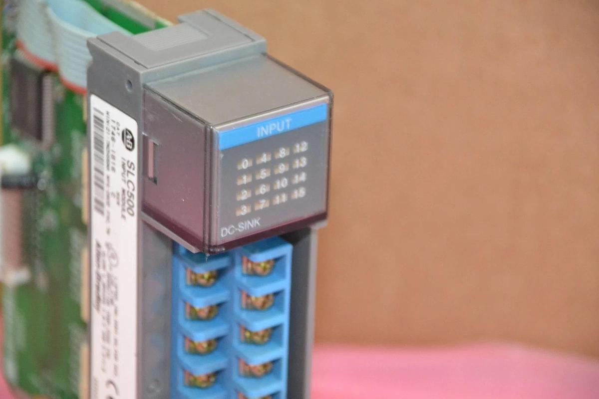 Used ALLEN BRADLEY SLC 500 Input Module 1746-IB16 1746IB16 Ser C