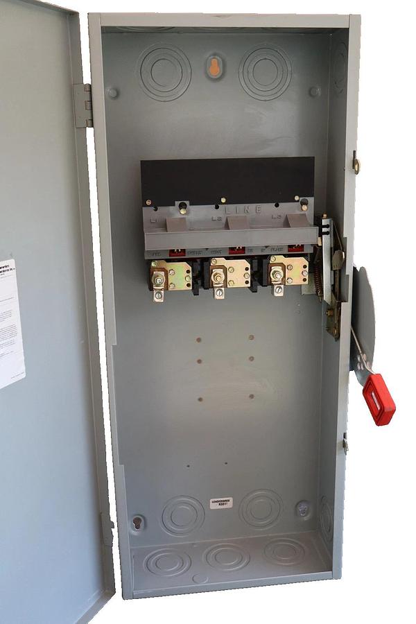 GE 100A Disconnect Safety Switch Non-Fusible THN3363CL 100 AMP (New)