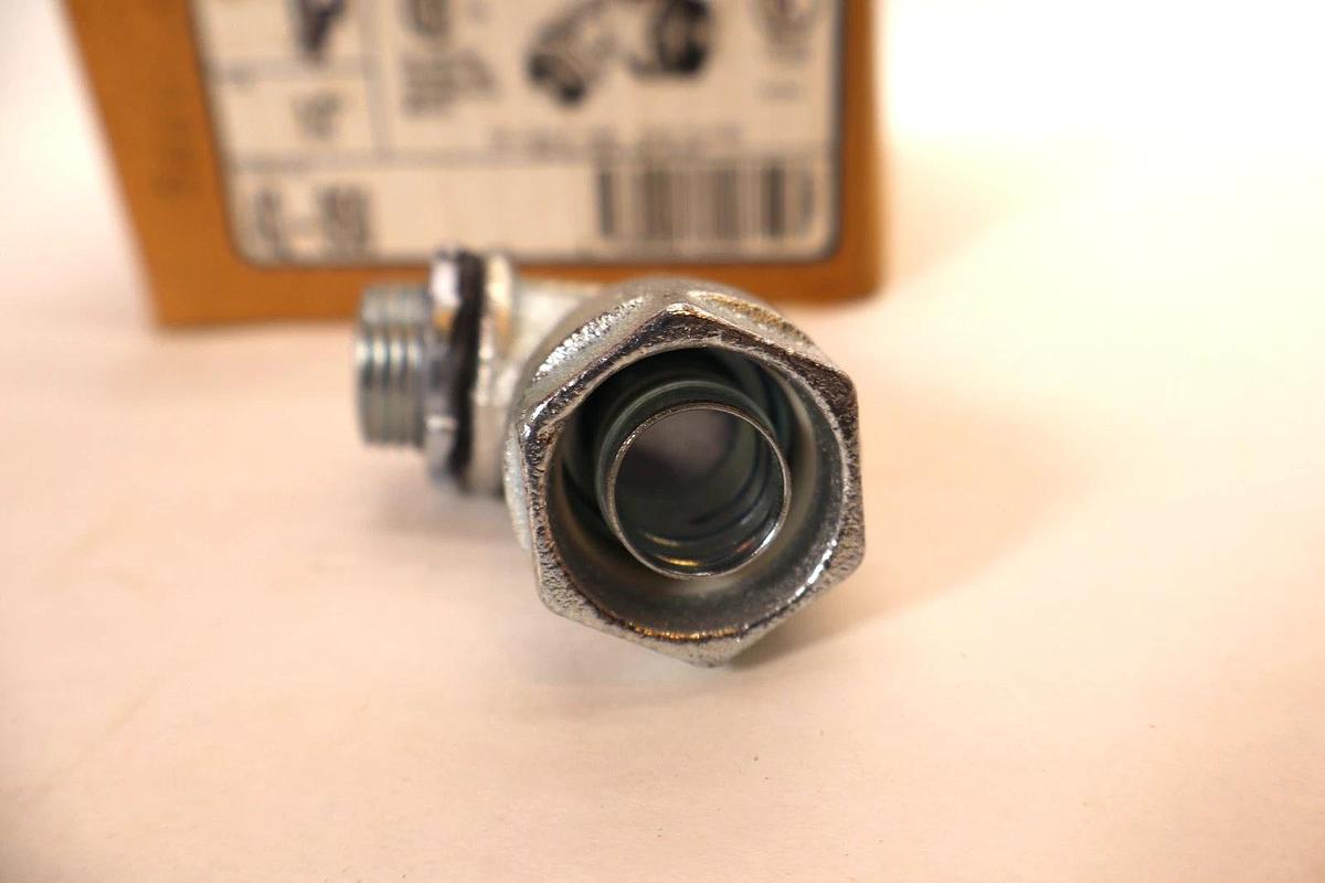 O-Z / Gedney 4Q-950 1/2" 90° Liquidtight Connector (New - Box of 10)