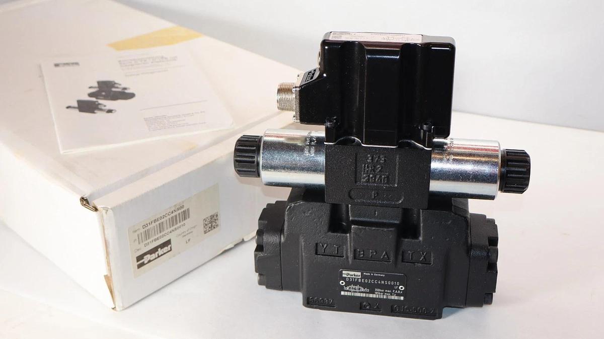 PARKER Proportional Valve D31FBE02CC4NS00 D31FBE02CC4NS0010 D1FVE02CC0NS0311 NEW