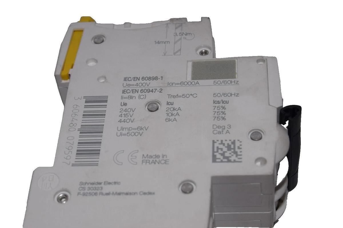 Used SCHNEIDER ELECTIRC iC60N C 32A iC60NC32A 2 pol 2P 400V Miniature Circuit Breaker