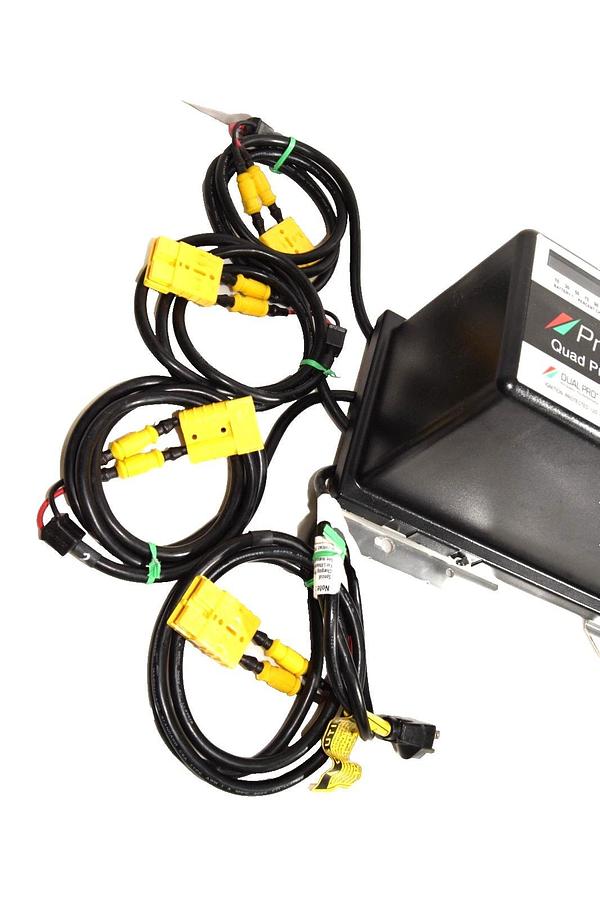 Used DeltaVolt PS4 Quad Pro Four 15Amp (4-Banks) Lithium Marine Battery Charger Boat