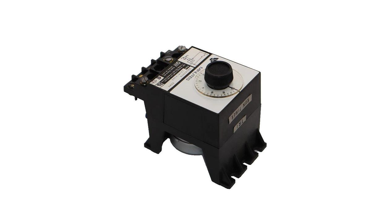 Eagle Signal BR18A603 , 5L81 120V 60Hz Time Delay Timer