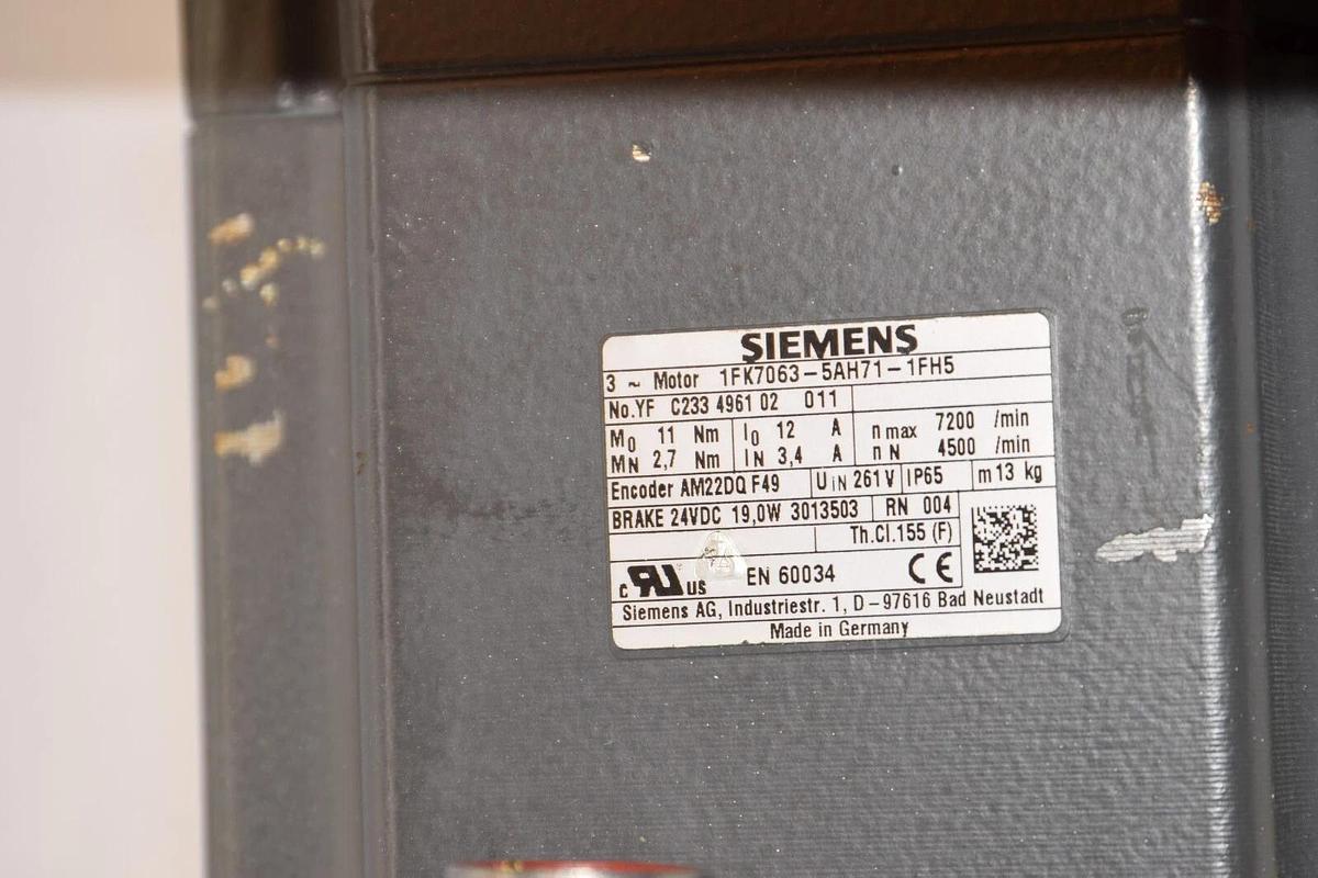 Used SIEMENS 1FK7063-5AH71-1FH5 Servo Motor Encoder AM22DQF49 *Cracked Conn. Base*