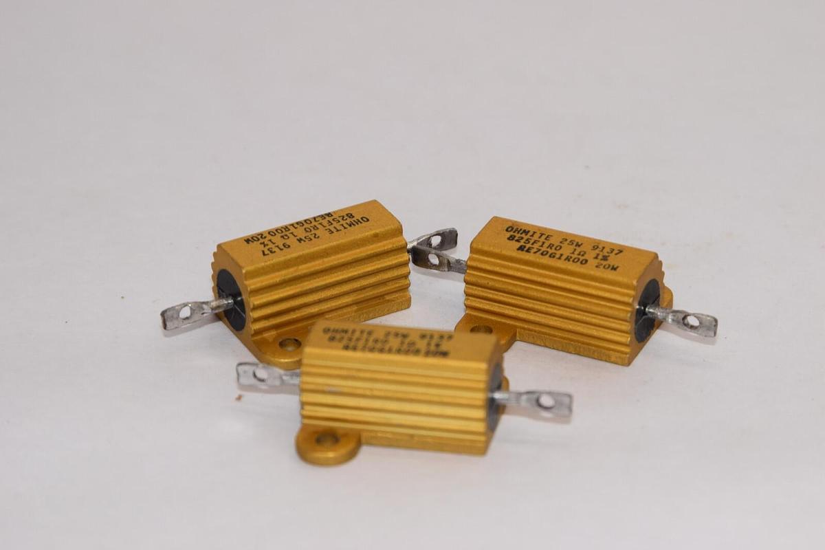 (NEW - Lot 3) OHMITE 825F1R0 RE70G1R00 20W 1Ω Resistor