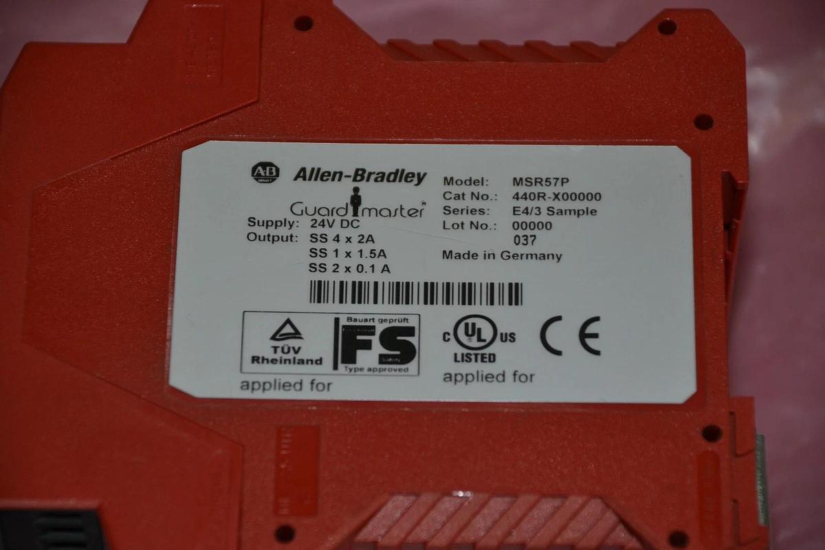 Used Allen Bradley Guardmaster Safety Relay MSR57P 440R-X00000 440R X00000 E4/3 24vdc
