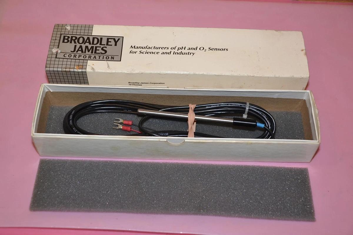 BELDEN SENSOR 520-P44A-G20SL W1005277 R7311H17 W870H17 NEW