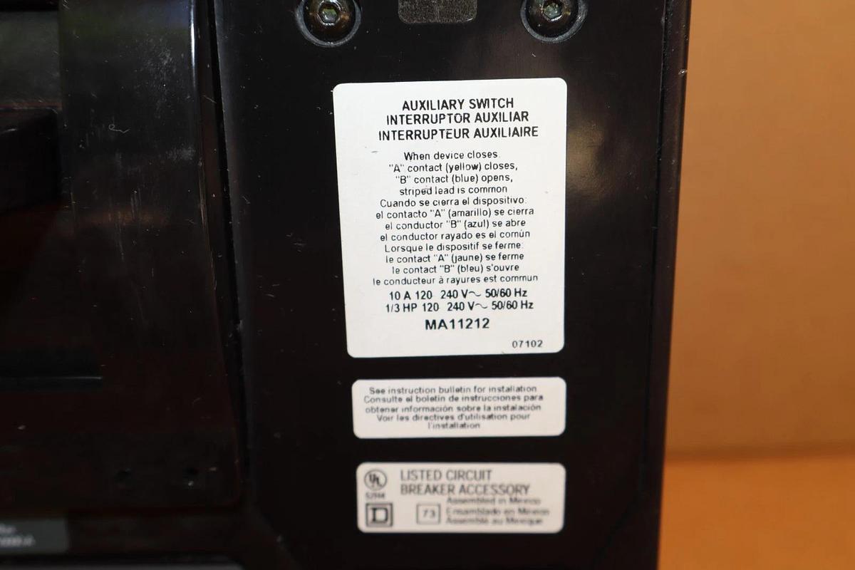 Square D Ciruit Breaker 1000A MHL3610001386 1000 Amp MH 1000 A 3p REFURB