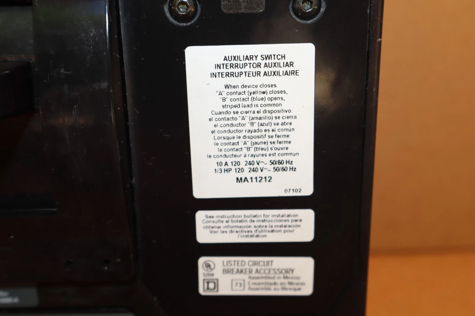Square D Ciruit Breaker 1000A MHL3610001386 1000 Amp, SHUNT AUX MH 1000 A REFURB