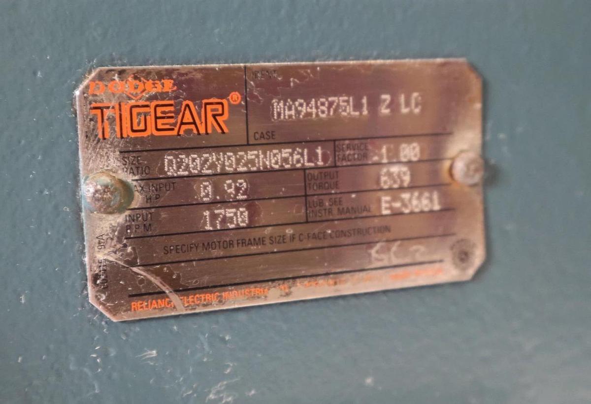 Refurbished Dodge Tigear Gear Box Speed Reducer Q202Y025N056L1 SF: 1 0.92Hp 1750rpm 1" Shaft