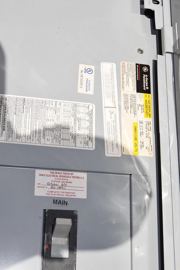 Used General Electric GE A-Series II Panelboard Panel AQF3424JBX 400A 208y/120 3ph 4w