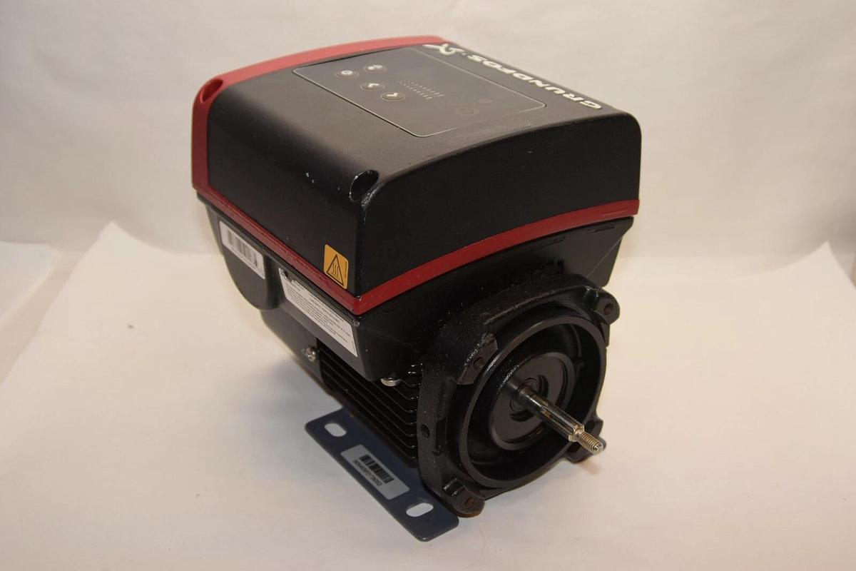 GRUNDFOS X  MGE71A 2-CMS1B-HA Motor 98767242 -V10 CME3-2 A-5-G-E-AOOE U-A-D-N