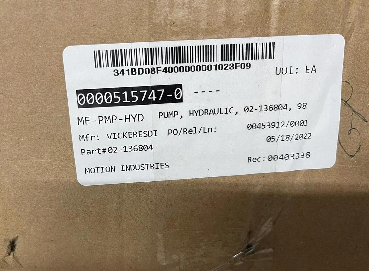 Eaton Vickers HYD Pump PVH098R01AJ30A07000000100100010A 02-137350 00411603  NEW