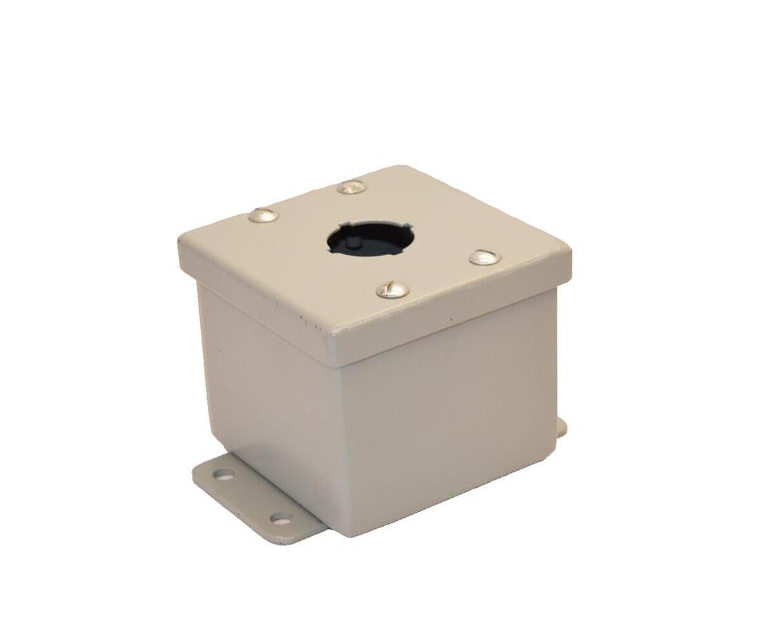 (NEW) THE AUSTIN CO. 746C Type 4 & 13 Junction And Bull Box 3.5" x 3.5" x 3"