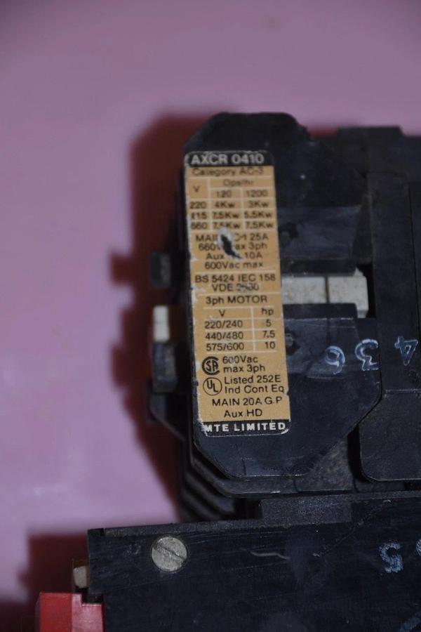 Used MTE CONTACTOR AXCR 0410 AXCR0410 AXCR-0410 110V 60 HZ AC-3 BS 4941 AXTO