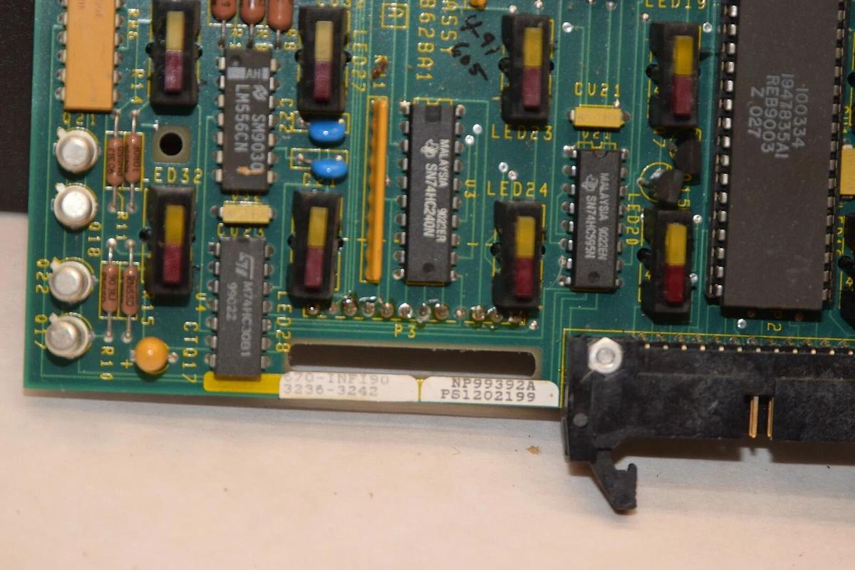 Used BAILEY 670-INFI90 3236-3242 NP99392A PS1202199 PC BOARD W/Screen