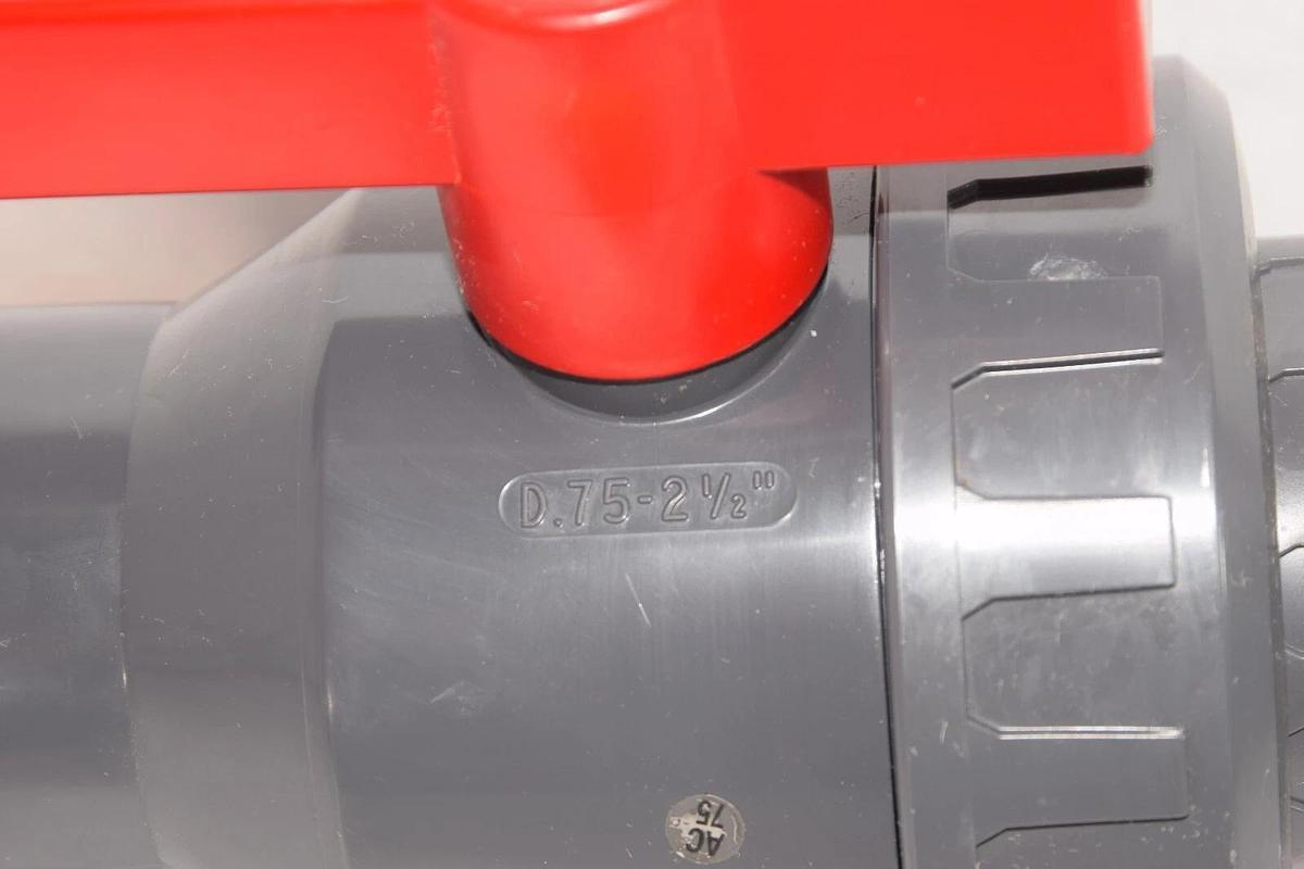 CEPEX HAYWARD PVC EPDM 2-1/2" Smooth Socket Single Union Ball Open/Close Valve