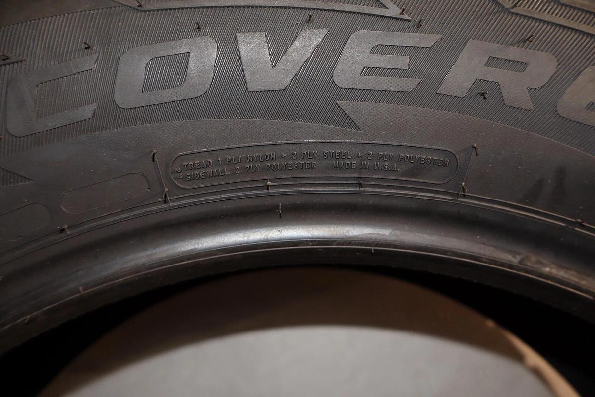 Used (NEW) COOPER 275/60R20 , 122 Discoverer All-Terrain (1) Tire  275/60/20