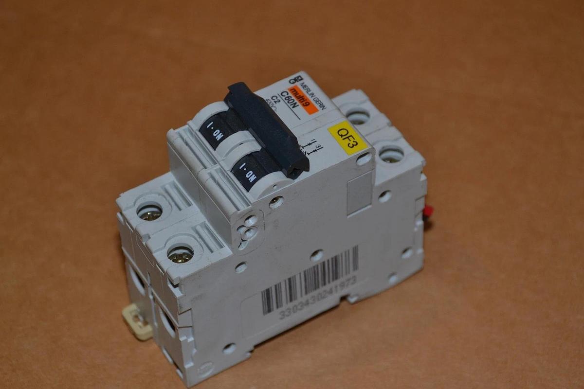 Used MERLIN GERIN MULTI 9 C60N C2 400V 2A 2 POLE CIRCUIT BREAKER