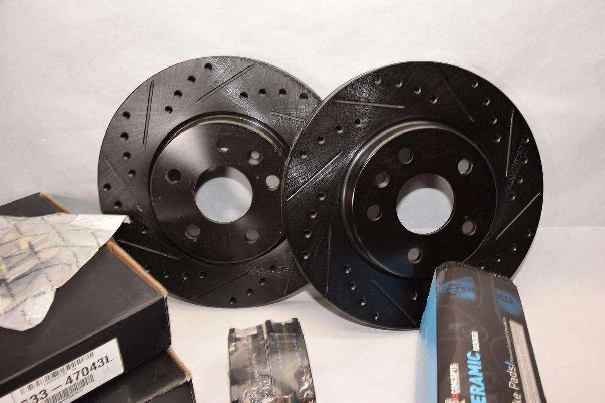 R1 CONCEPTS B09FP2NKDM Disc Front Brake Rotors Black w/ Ceramic Pads (NEW)