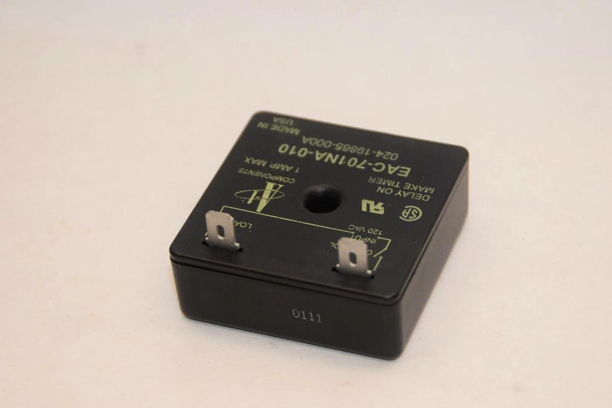 A1 Components EAC-701NA-010 EAC701NA010 120vac input 1A Delay On Make Timer NEW