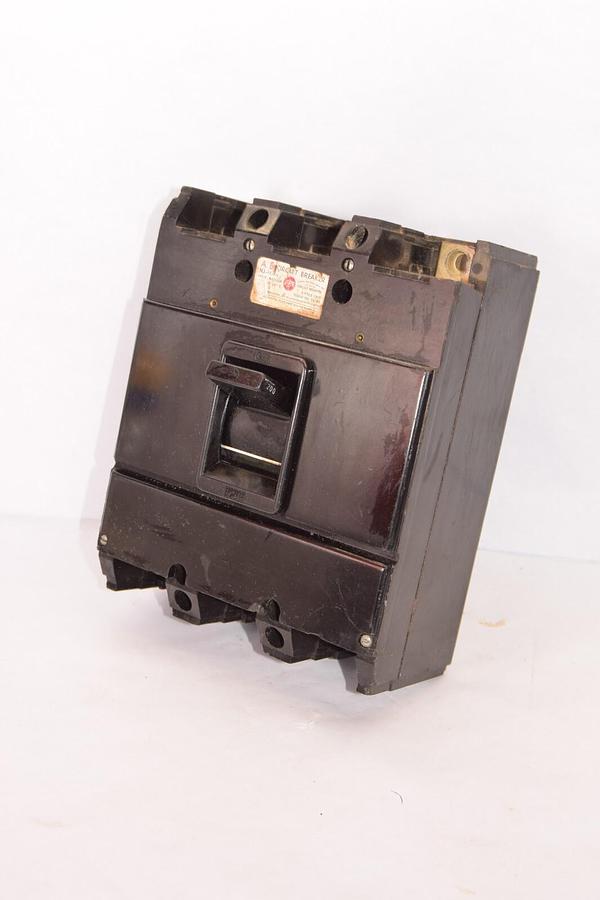 Used FEDERAL PACIFIC / FPE NJ622200 200A Amp 2P Breaker *Chip