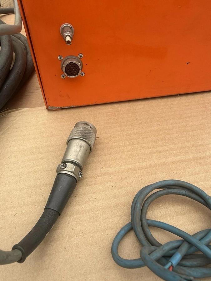 Used SKF TIH-100m/MV Medium Induction Heater for Bearings  400-460V
