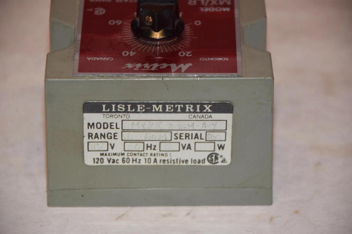 Used METRIX MX/LR MX/LR-A-60M-A-Y .6-60 MINUTES 115V 60Hz SOLID STATE TIMER