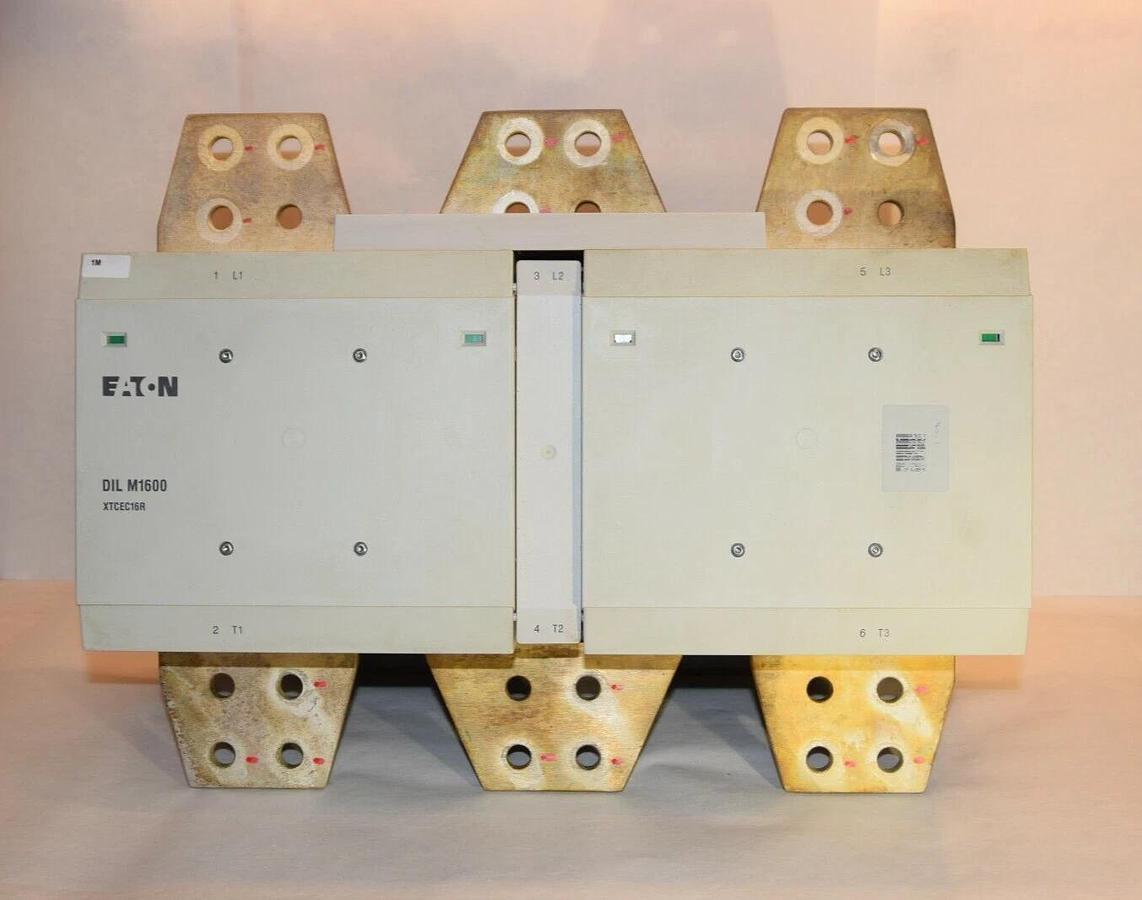 Used Cutler-Hammer Eaton Contactor DIL M1600 XTCEC16R  1600AMP   DILM1600 XTCEC16R