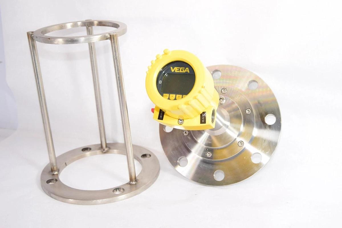 Used Vega VEGAPULS 69 RADAR LEVEL TRANSMITTER  PS69,FECSDBHXANKXX  PS69 FECSDBHXANKXX