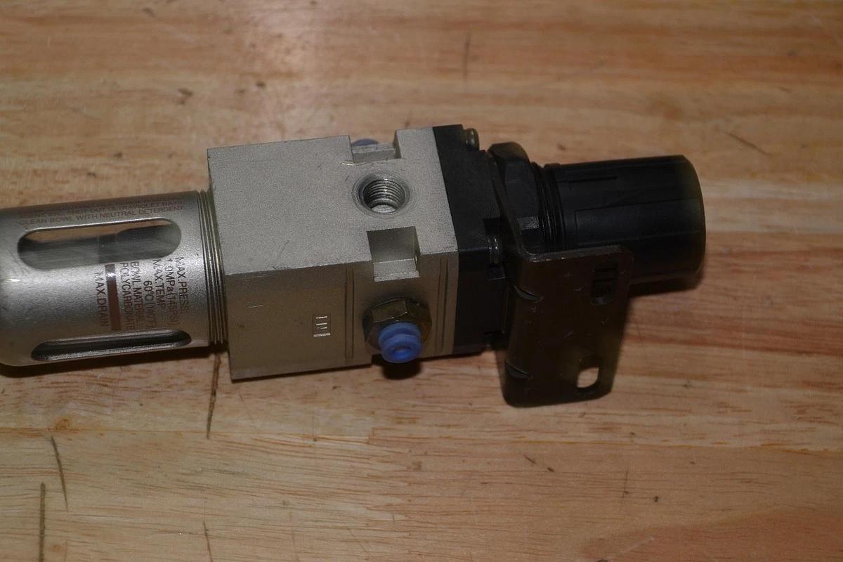 Used SMC NAWD2000-N02-C 0.05-0.85MPa PNEUMATIC FILTER-REGULATOR