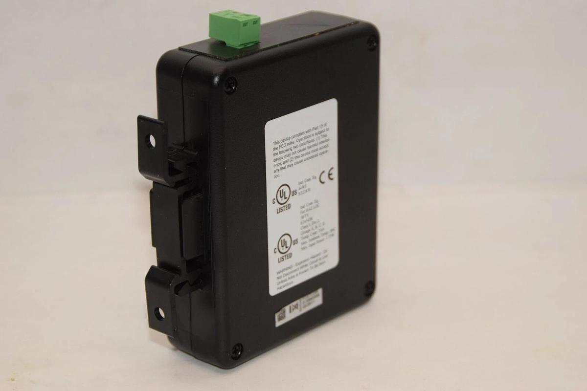 NEW- B&B ELECTRONICS FOSTCDRI RS-232/422/485 10-48Vdc 0.2A Fiber Optic Converter