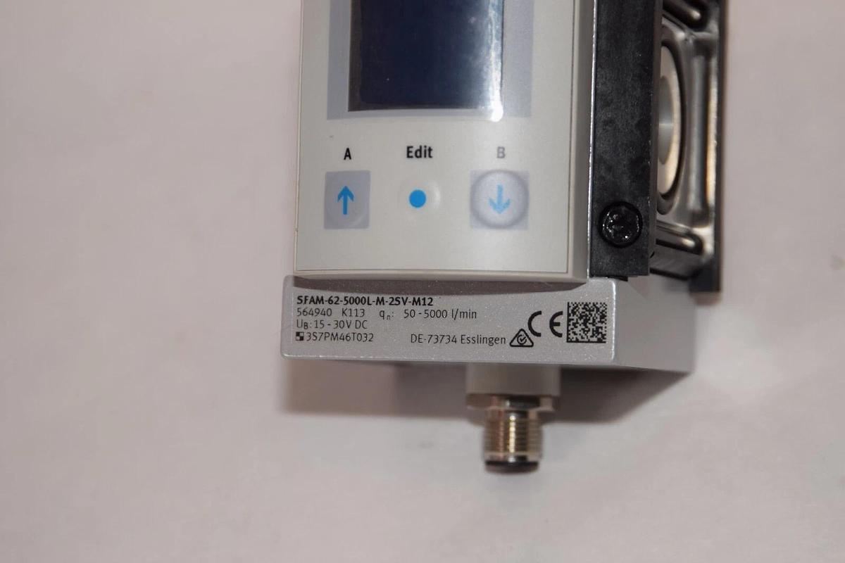 Used FESTO SFAM-62-5000L-M-2SV-M12 15-30Vdc Flow Sensor