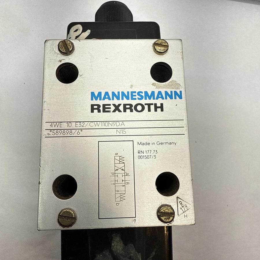 (New) MANNESMANN REXROTH 4WE 10 E32/CW110N9DA  4WE10E32CW110N9DA N15
