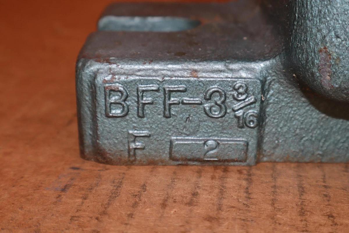 Refurbished SKF Pillow Block Bearing HOUSING only BFF-3-3/16 3-3/16" BFF3-3/16 (Refurbished)