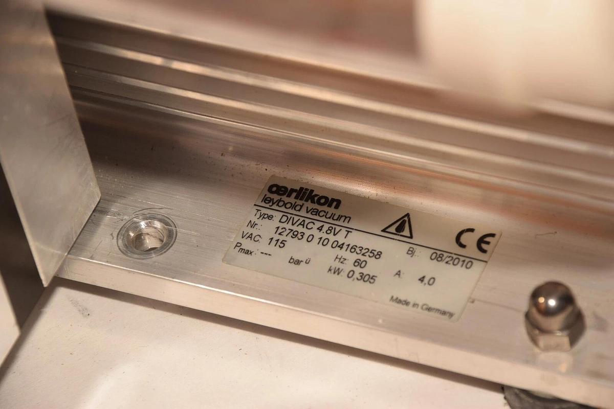 Leybold Oerlikon Vacuum Pump 12793 DIVAC 4.8VT 1279301004163258 115v .305kW *NEW